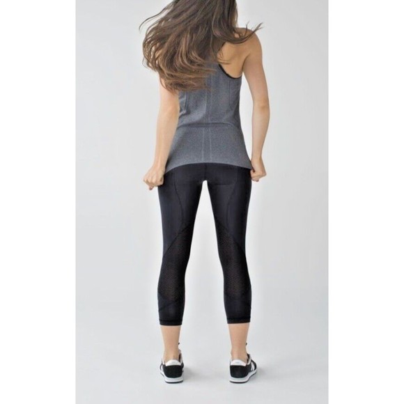 Lululemon Pace Rival Crop Pants 22" Inseam size 2 black mesh panel stash pocket - Picture 1 of 15